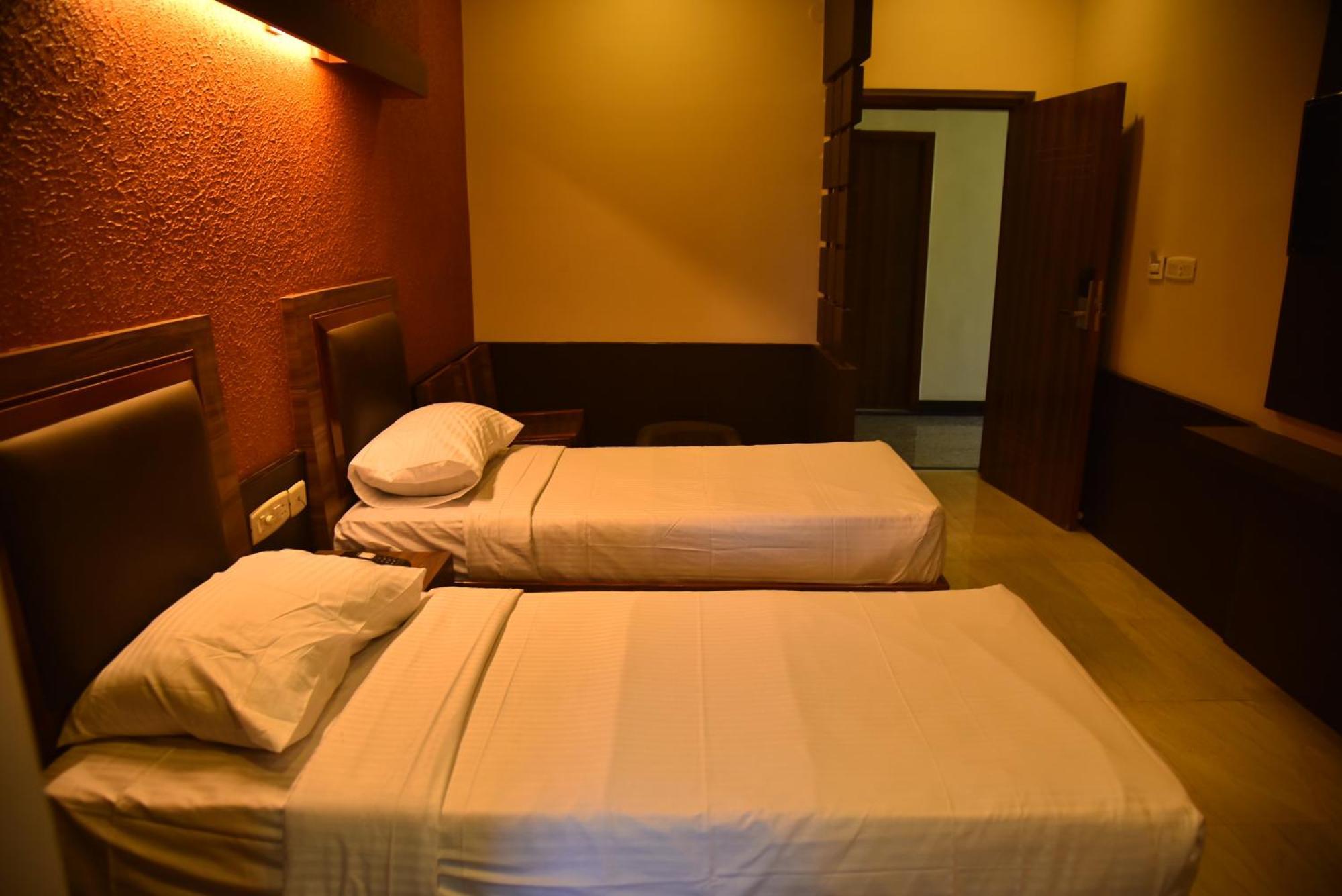 Shaheen Bagh - A Luxury Boutique Resort & Spa Rājpur Exterior photo